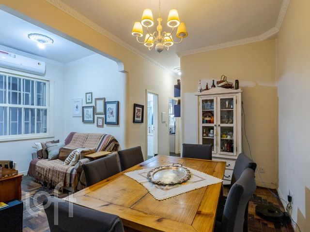 Apartamento com 93m², 2 dormitórios, 1 vaga, Rio Branco em Porto Alegre