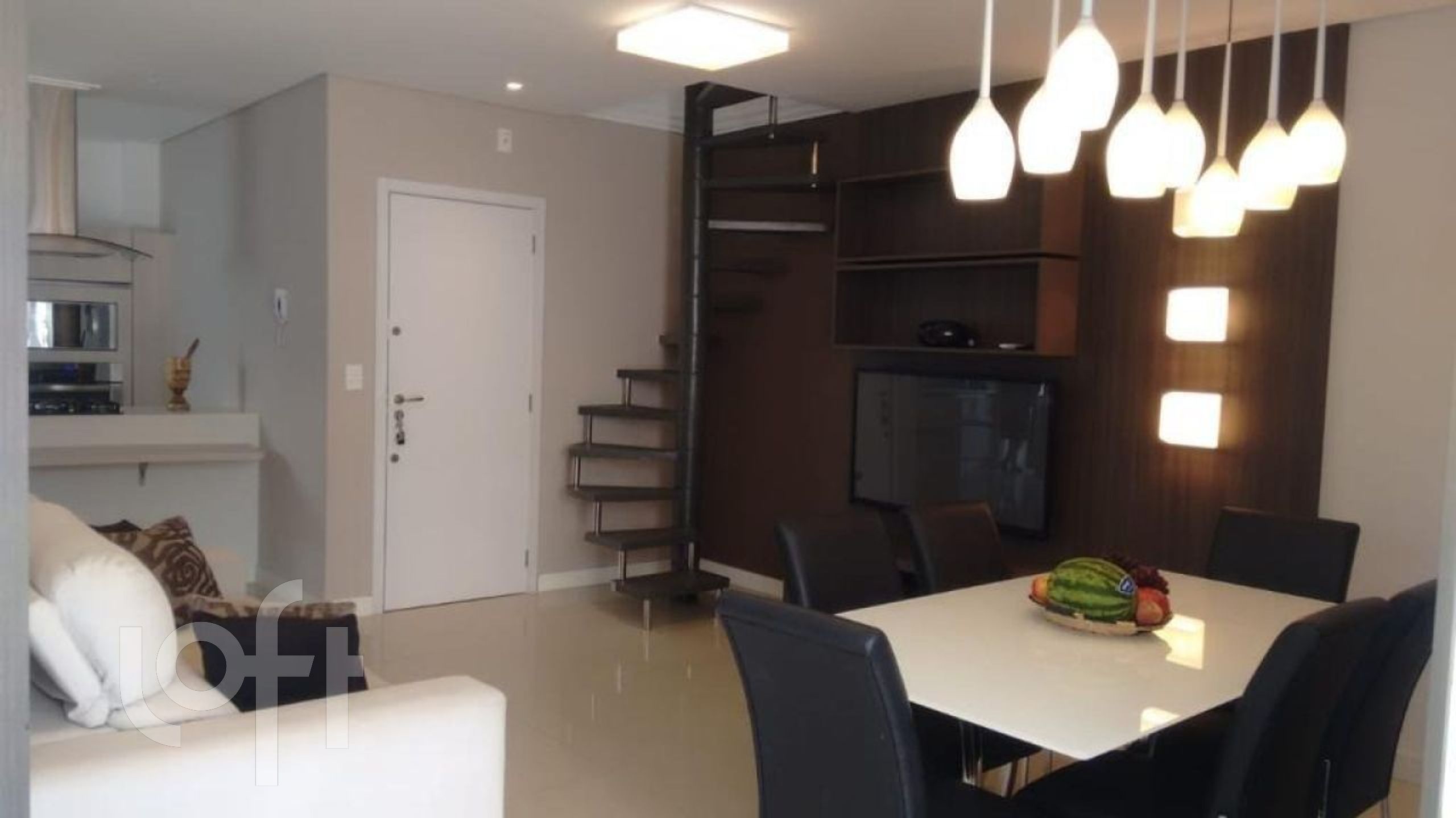 Apartamento à venda em Cachoeira do bom Jesus com 205 m², 3 quartos, 2 suítes, 2 vagas