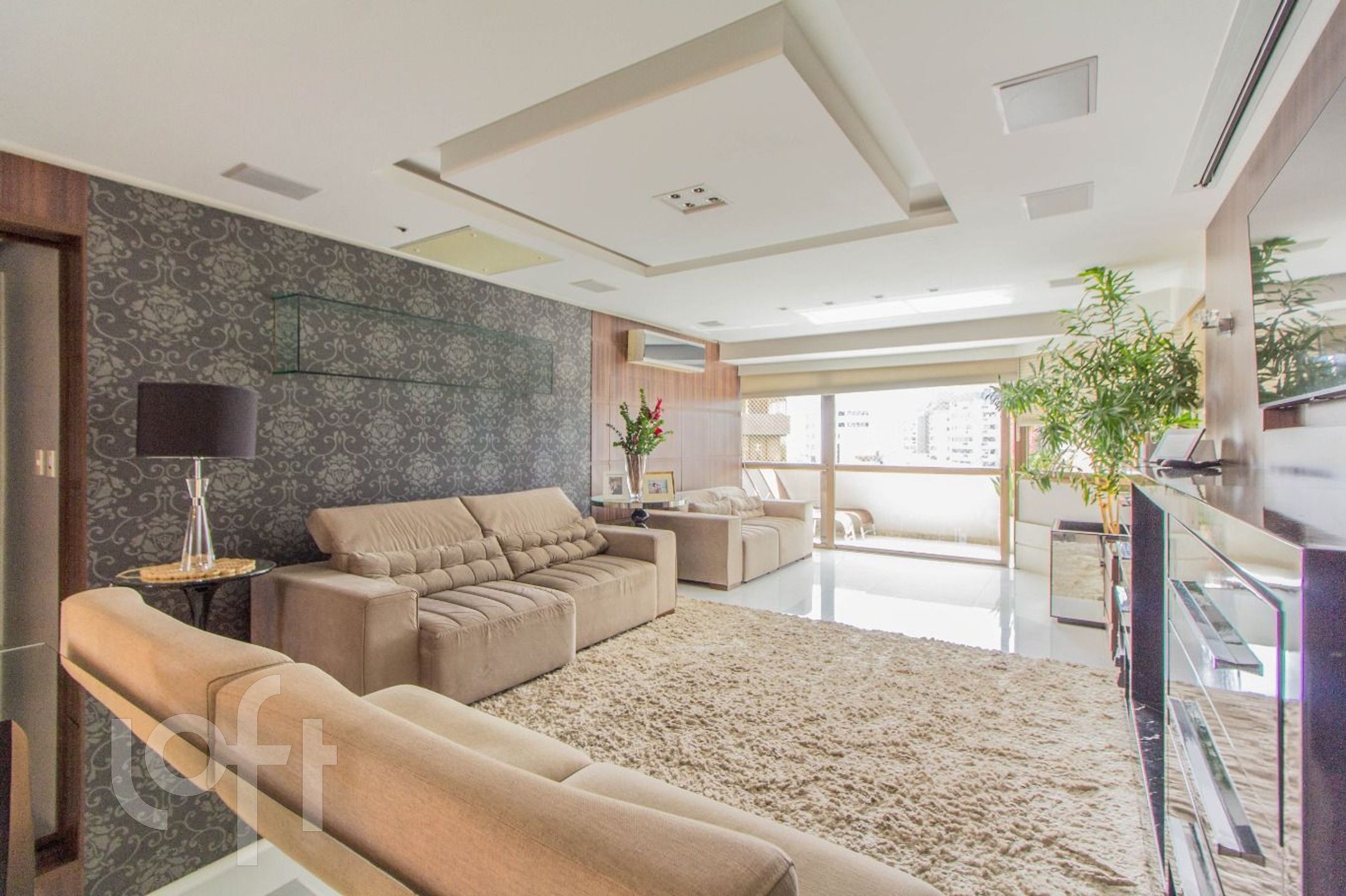 Apartamento com 266m², 4 dormitórios, 3 suítes, 3 vagas, Petrópolis em Porto Alegre