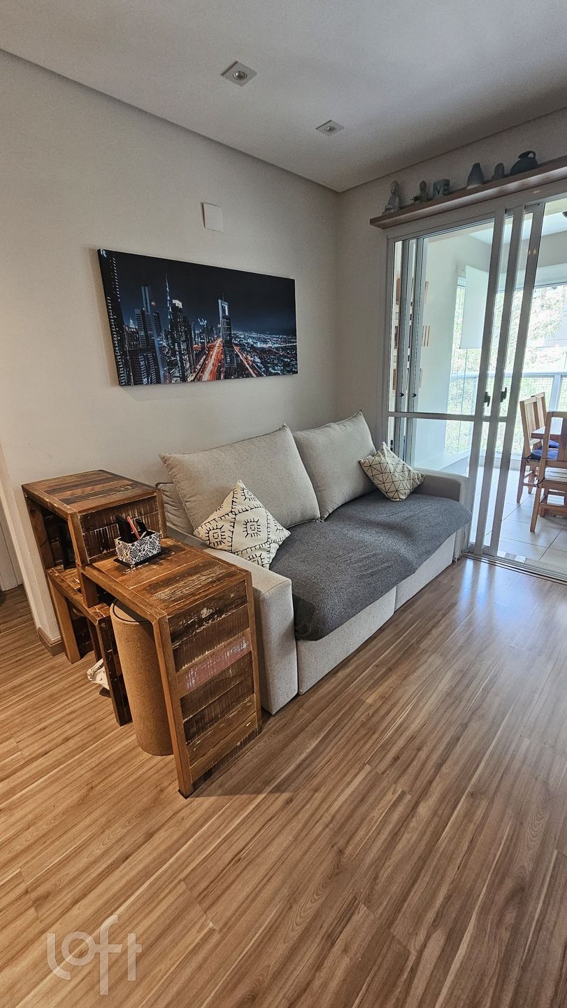 Apartamento à venda com 2 quartos, 75m² - Foto 1