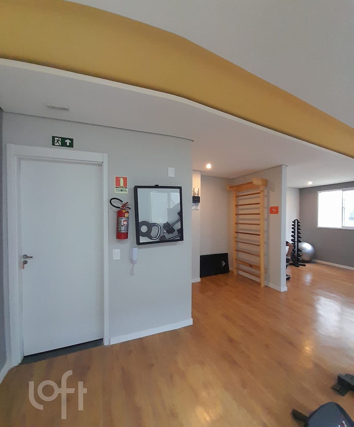 Apartamento à venda com 2 quartos, 40m² - Foto 15