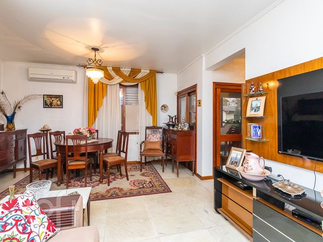 Apartamento com 126m², 3 dormitórios, 1 suíte, 1 vaga, São João em Porto Alegre