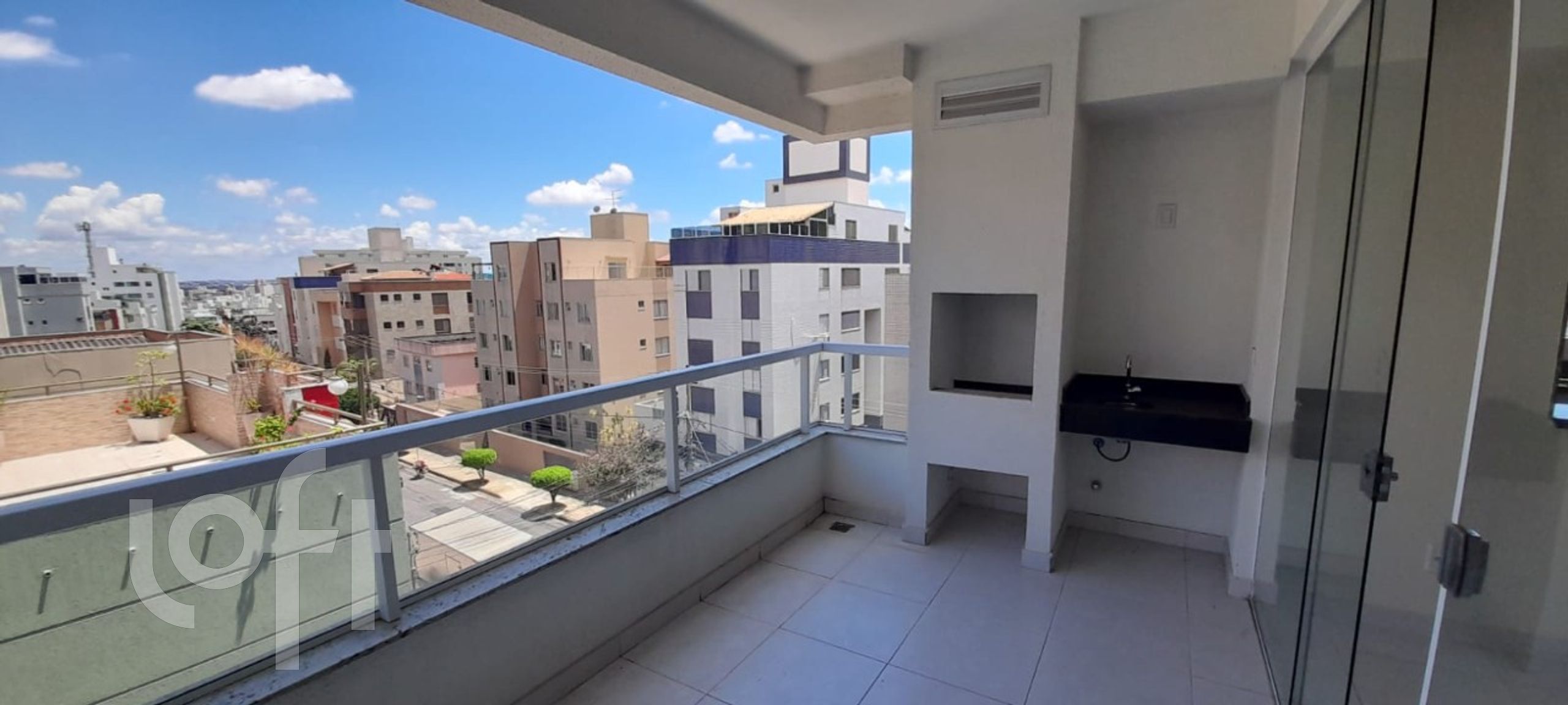 Apartamento à venda com 3 quartos, 170m² - Foto 5