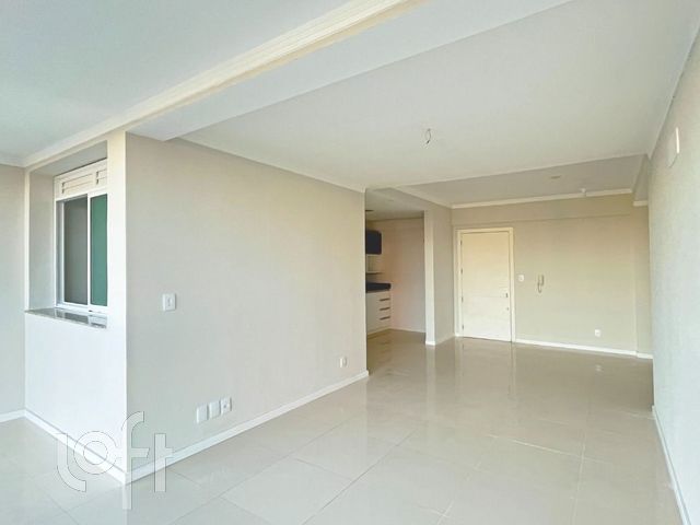 Apartamento com 78m², 2 dormitórios, 1 suíte, 2 vagas, Vila Ipiranga em Porto Alegre