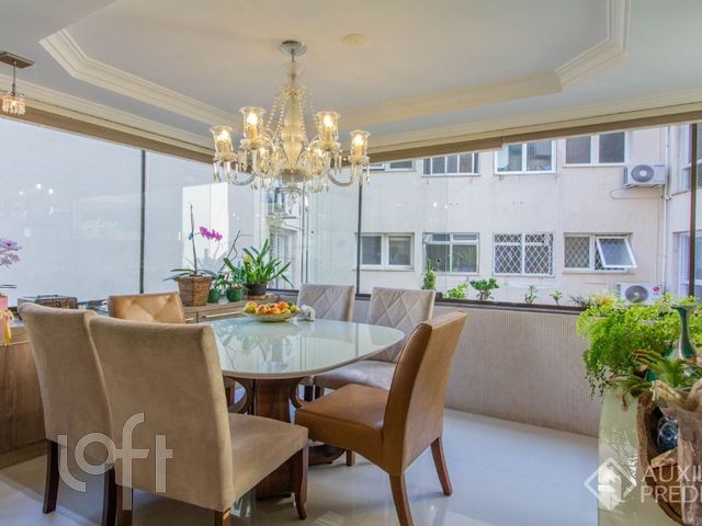 Apartamento com 77m², 2 dormitórios, 1 suíte, 2 vagas, Bela Vista em Porto Alegre