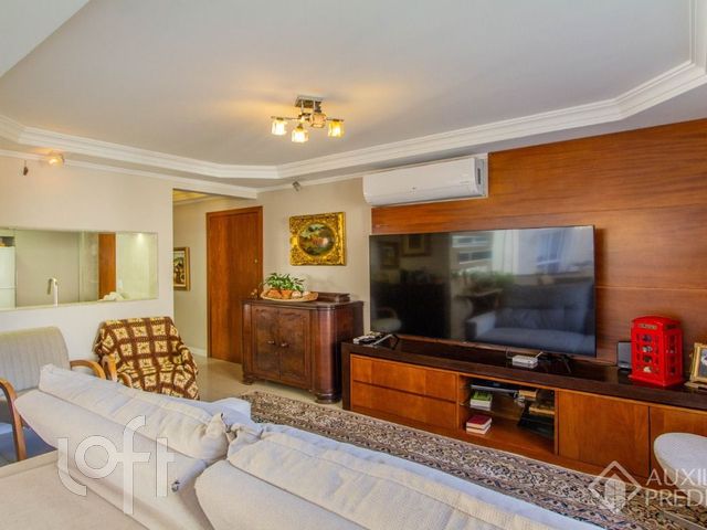 Apartamento com 77m², 2 dormitórios, 1 suíte, 2 vagas, Bela Vista em Porto Alegre