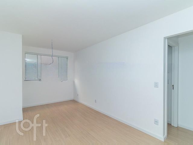 Apartamento com 51m², 2 dormitórios, 1 suíte, 1 vaga, Independência em Porto Alegre