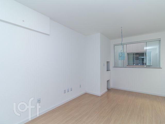 Apartamento com 51m², 2 dormitórios, 1 suíte, 1 vaga, Independência em Porto Alegre