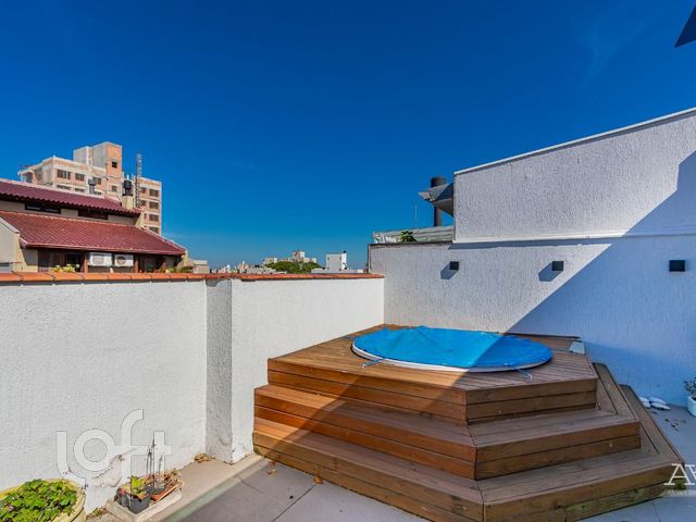 Apartamento com 102m², 1 dormitório, 1 vaga, Santa Cecília em Porto Alegre