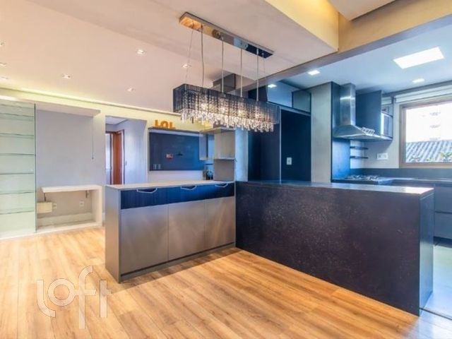 Apartamento com 79m², 2 dormitórios, 2 suítes, 1 vaga, São João em Porto Alegre