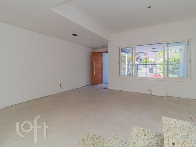 Casa com 144m², 3 dormitórios, 3 suítes, 2 vagas, Chácara das Pedras em Porto Alegre