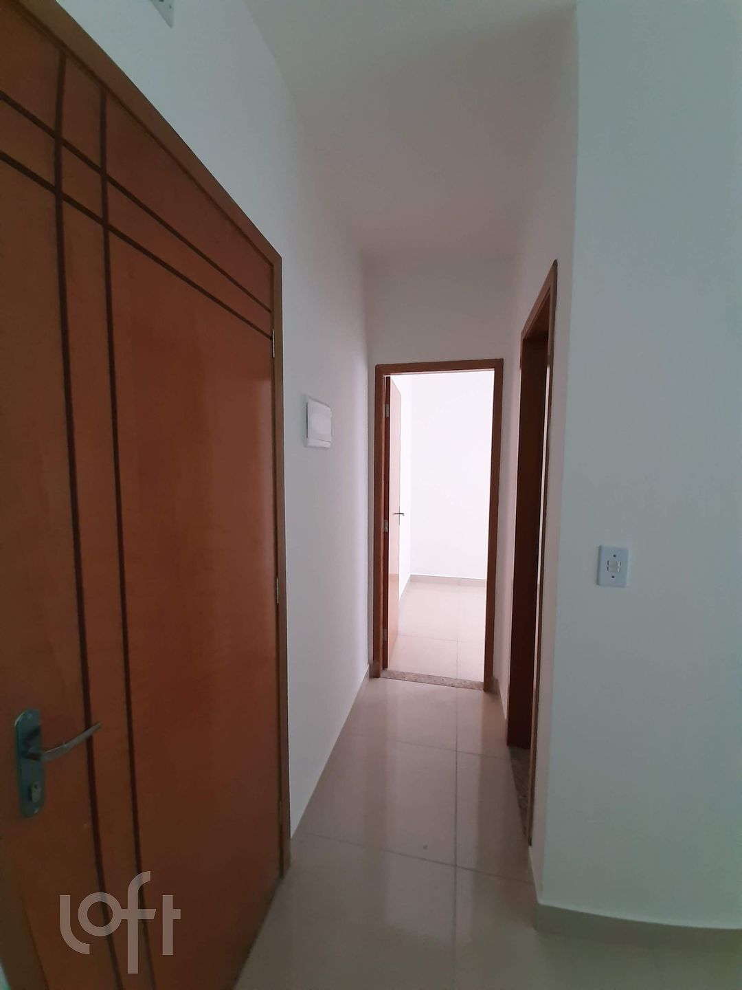 Apartamento à venda com 1 quarto, 30m² - Foto 2