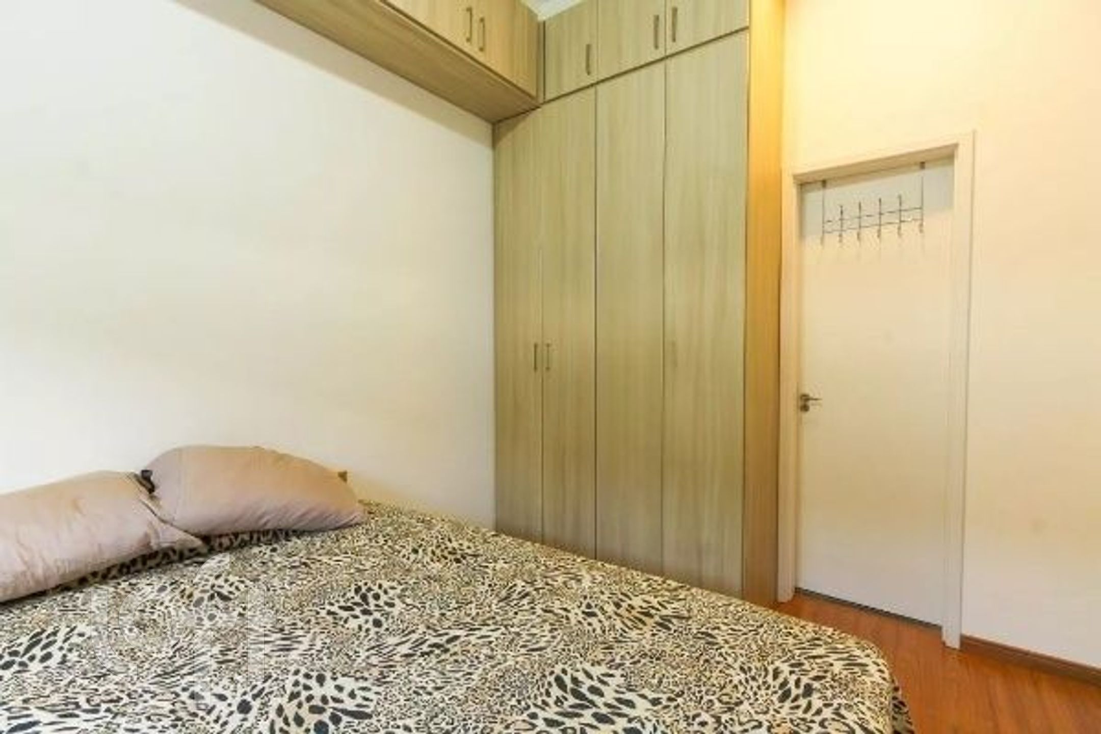 Apartamento à venda com 2 quartos, 83m² - Foto 11