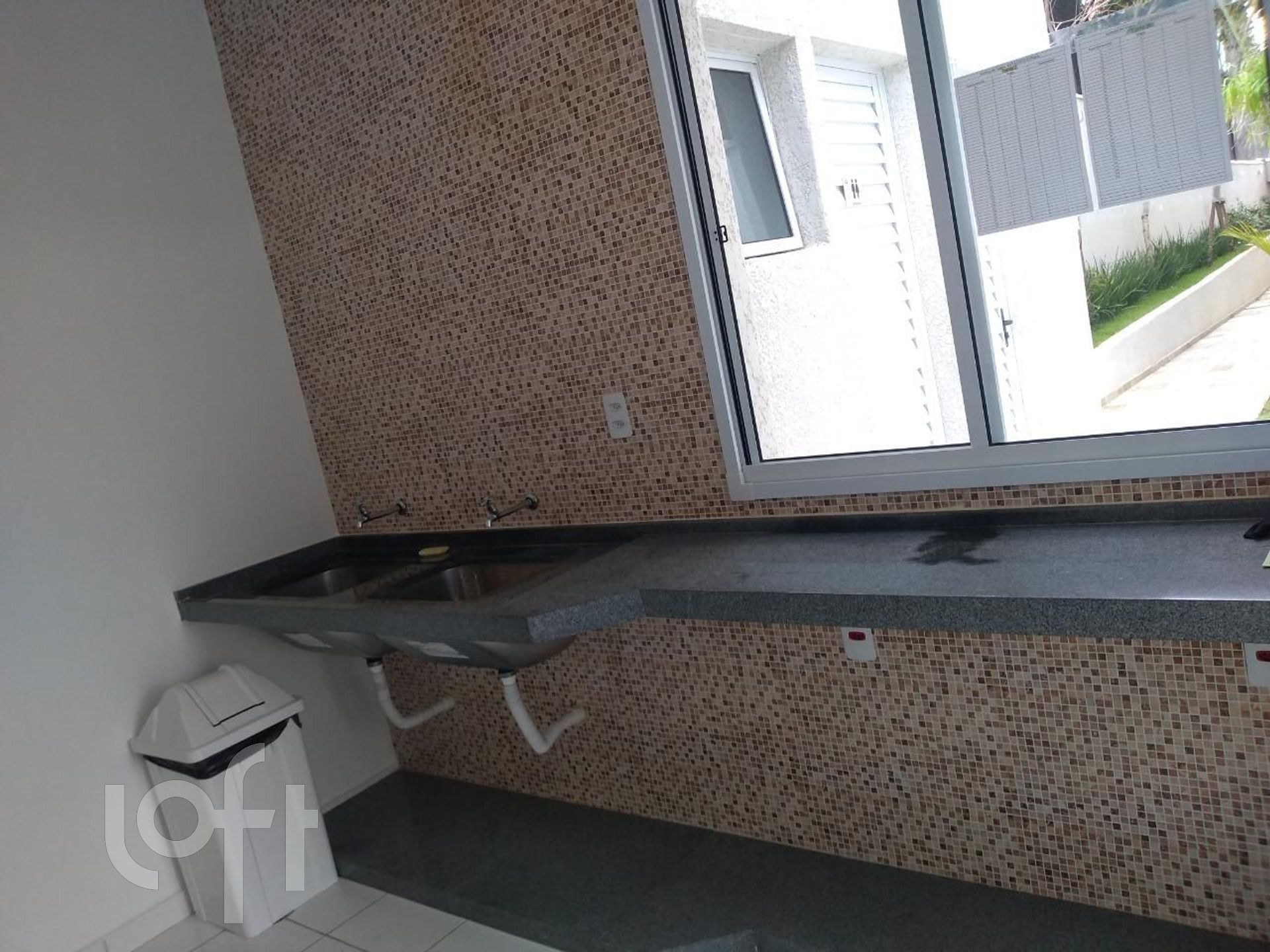 Apartamento à venda com 1 quarto, 24m² - Foto 11