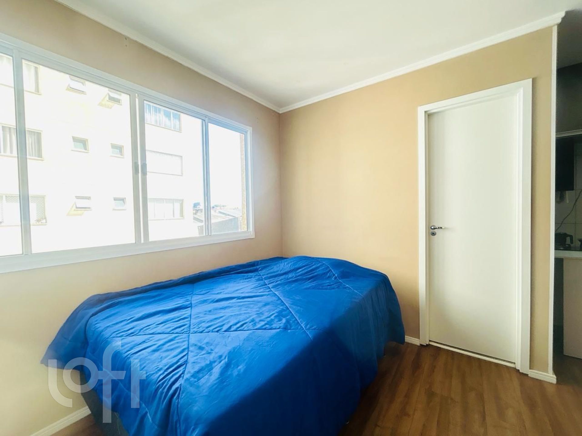 Apartamento à venda com 1 quarto, 24m² - Foto 2