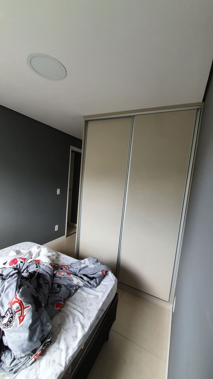 Apartamento à venda com 2 quartos, 54m² - Foto 2