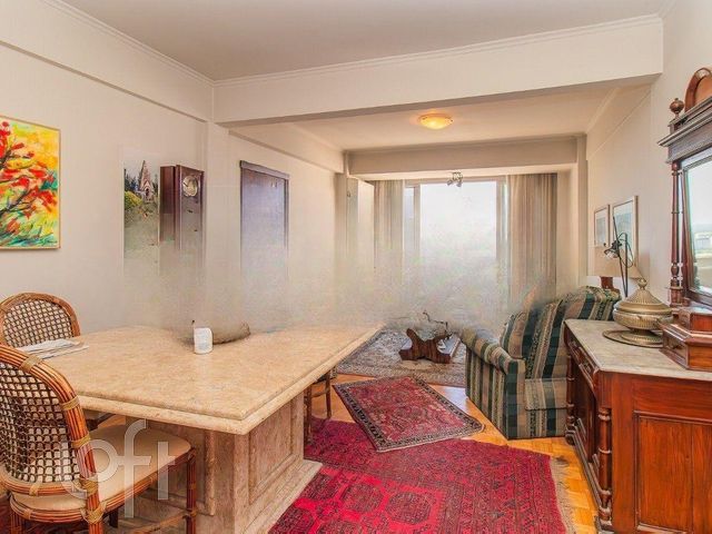 Apartamento com 136m², 3 dormitórios, 1 suíte, 1 vaga, Rio Branco em Porto Alegre