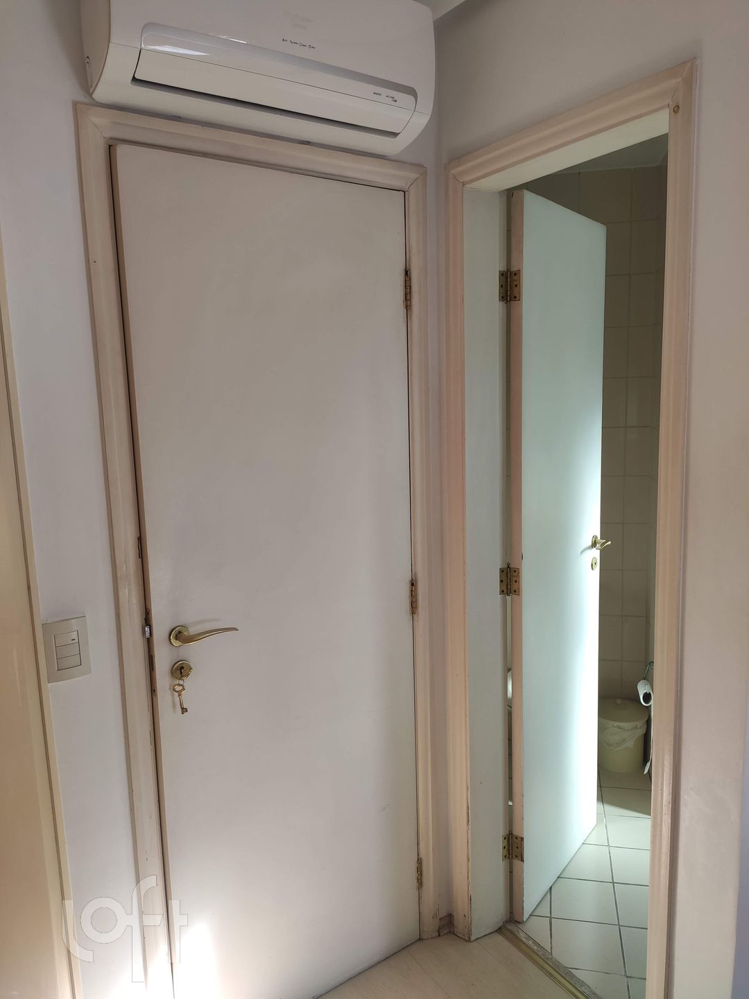 Apartamento à venda com 3 quartos, 200m² - Foto 4