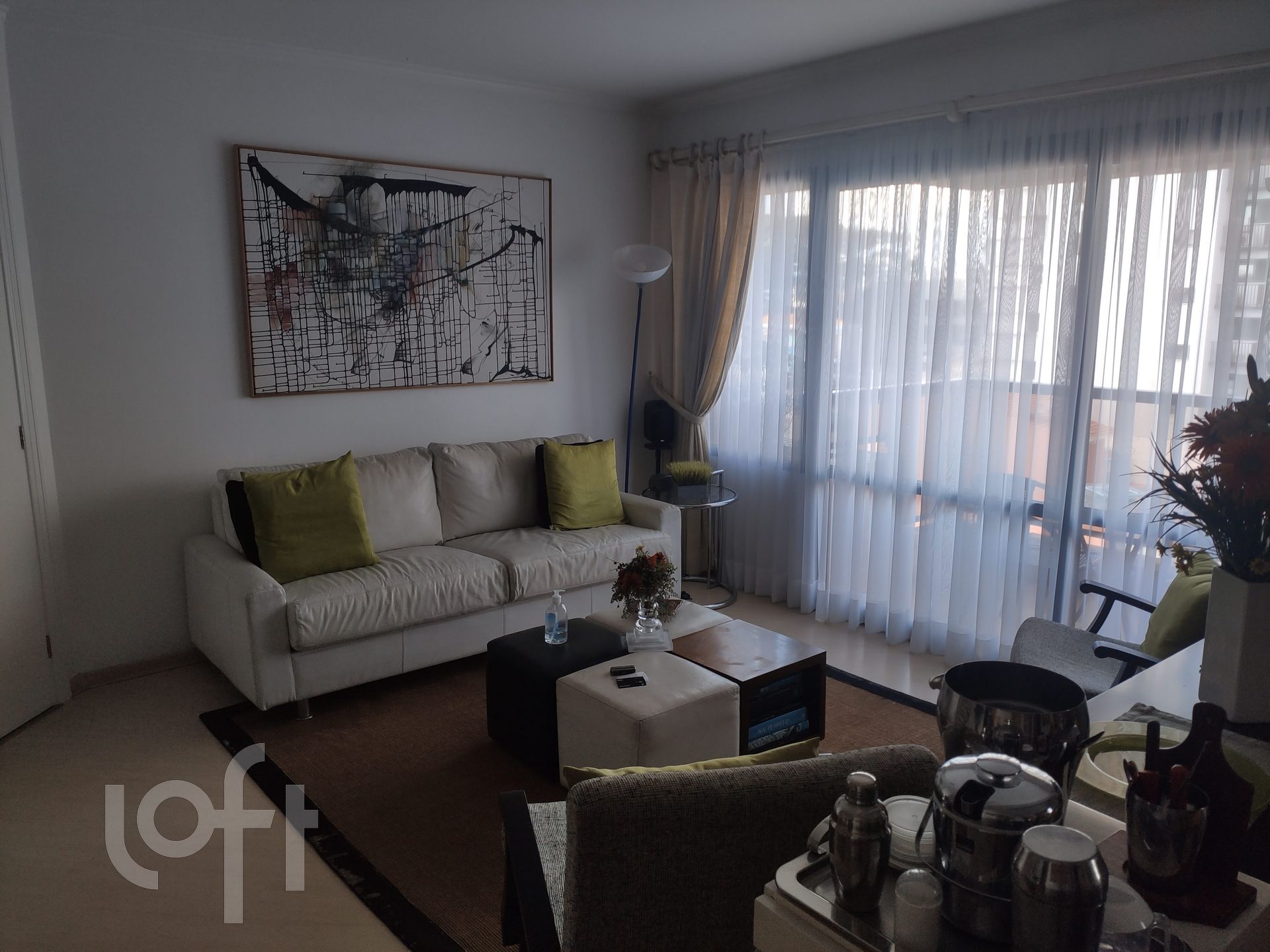 Apartamento à venda com 3 quartos, 200m² - Foto 1