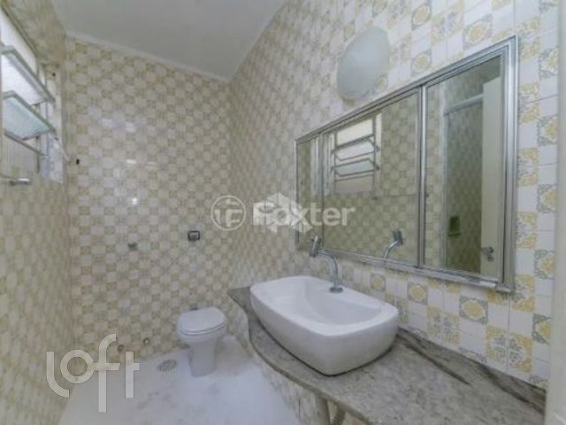 Apartamento com 101m², 3 dormitórios, 1 suíte, 1 vaga, Petrópolis em Porto Alegre