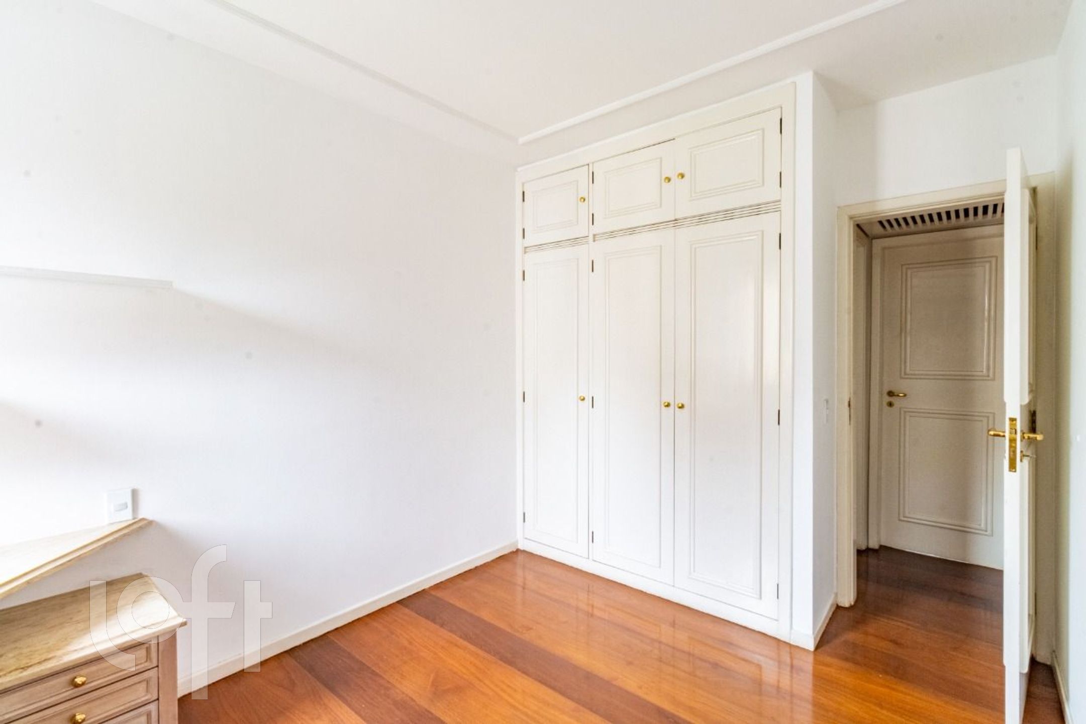 Apartamento à venda com 4 quartos, 238m² - Foto 23