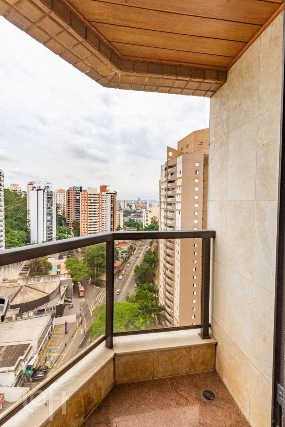 Apartamento à venda com 4 quartos, 238m² - Foto 14