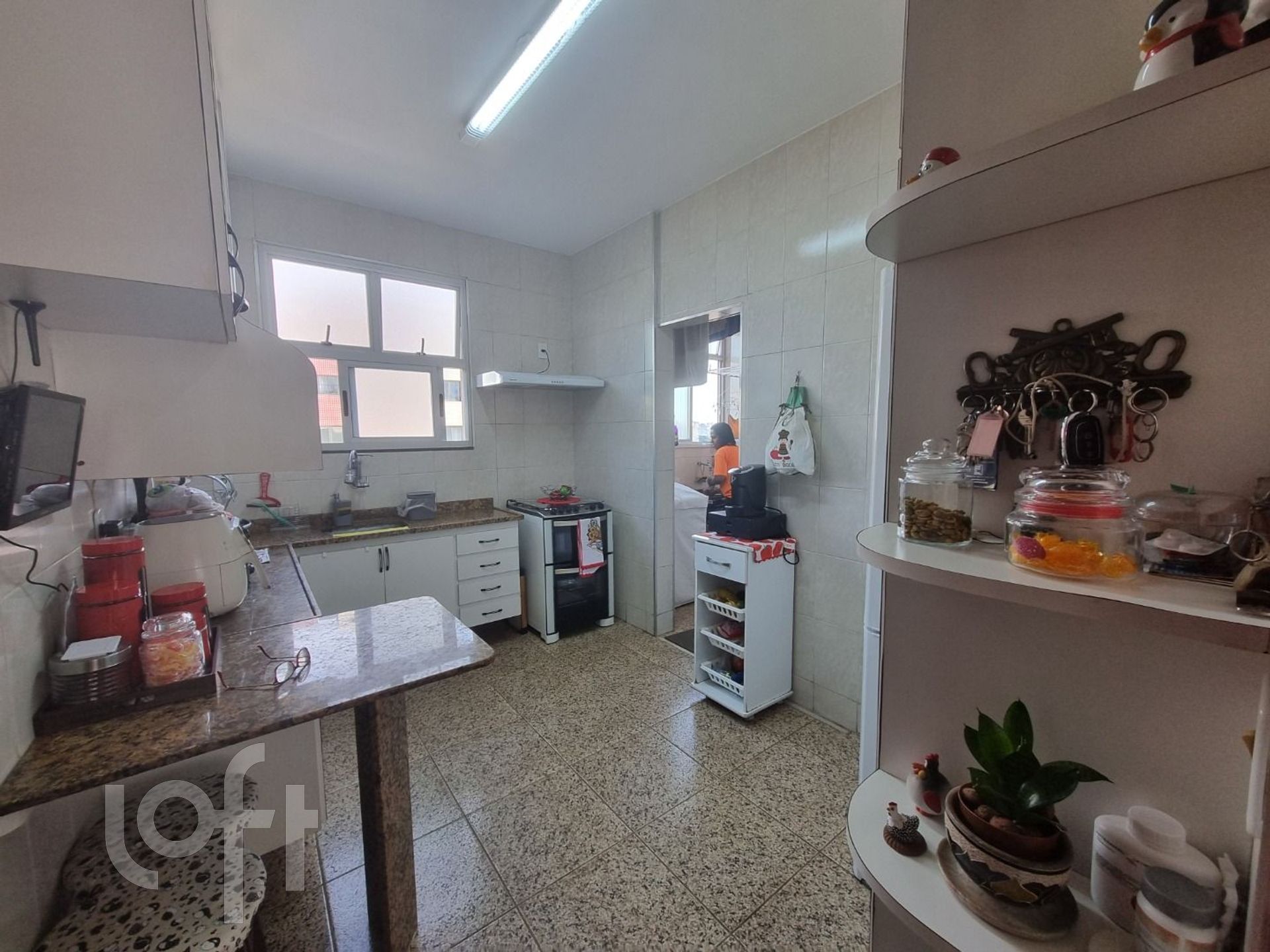 Apartamento à venda com 4 quartos, 204m² - Foto 5