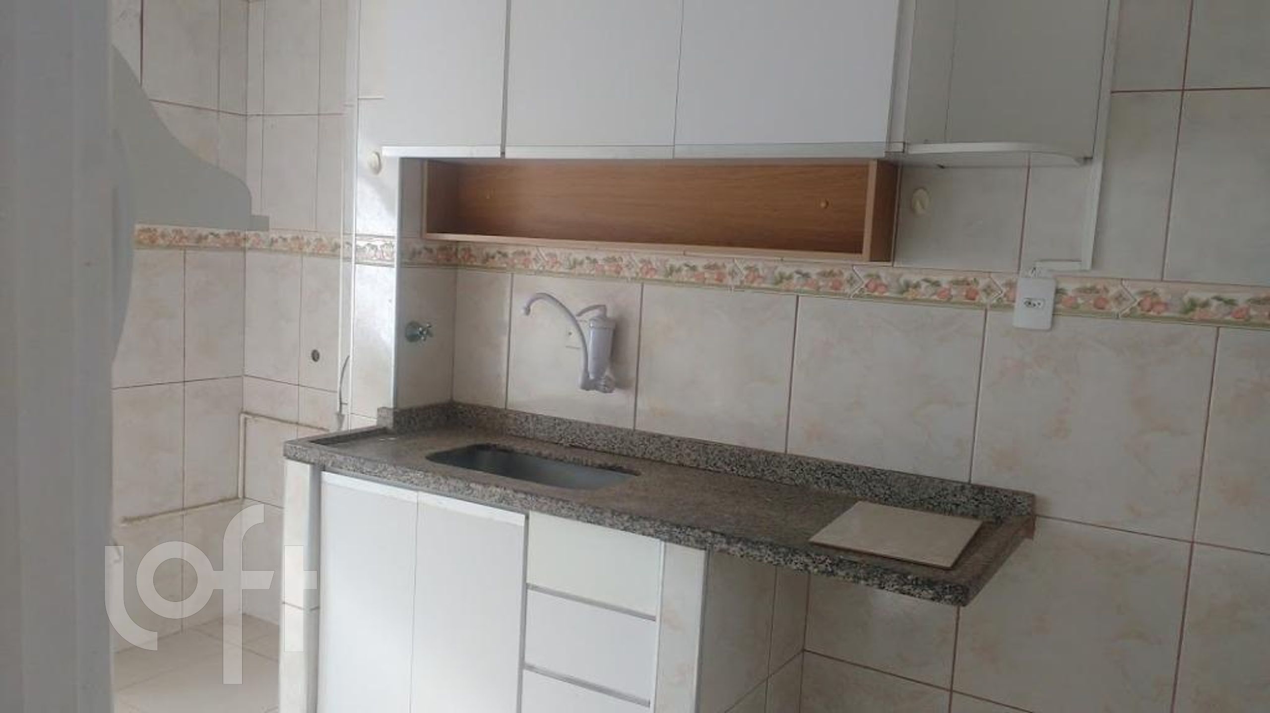 Apartamento à venda com 2 quartos, 65m² - Foto 3