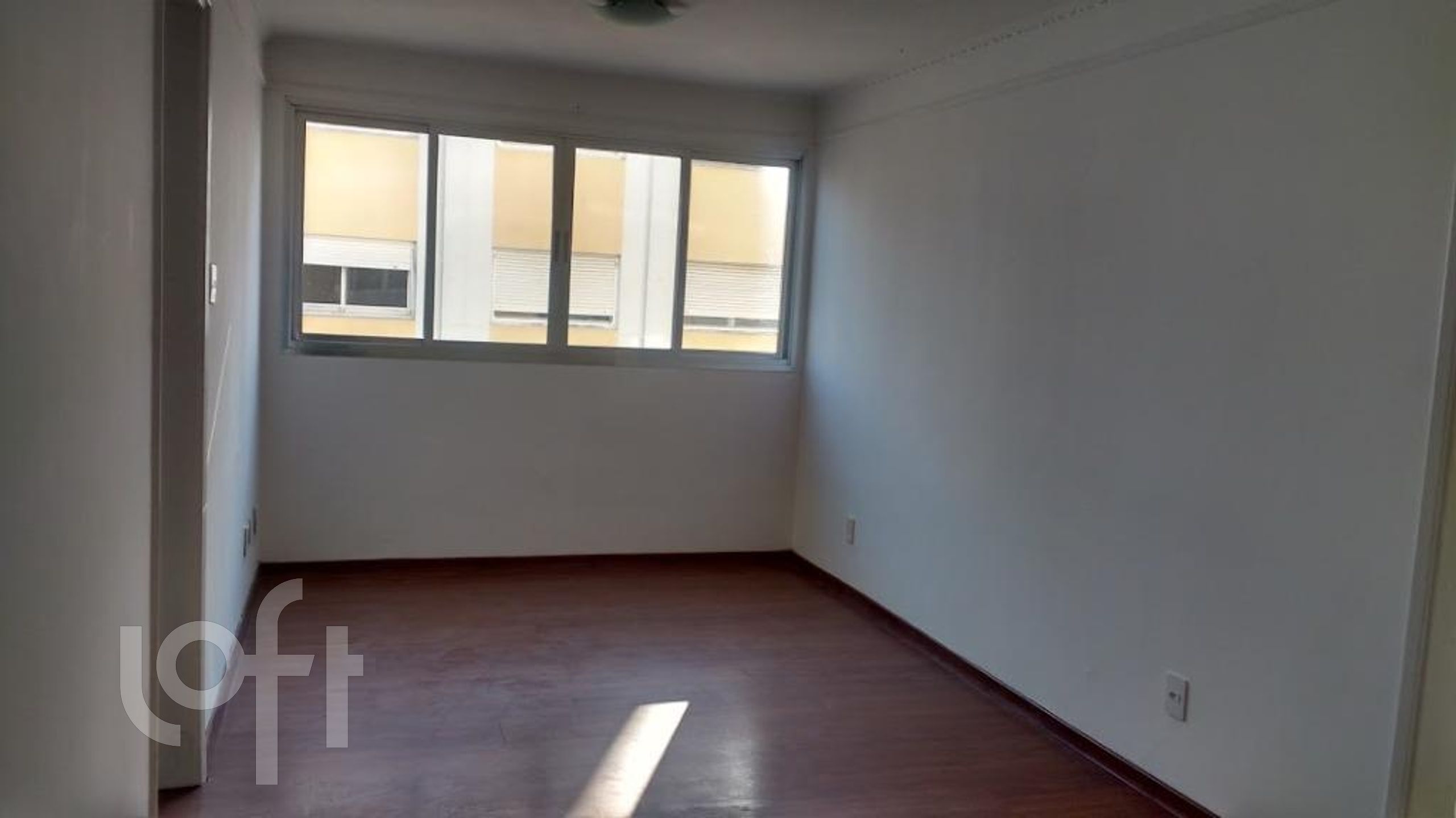 Apartamento à venda com 2 quartos, 65m² - Foto 2