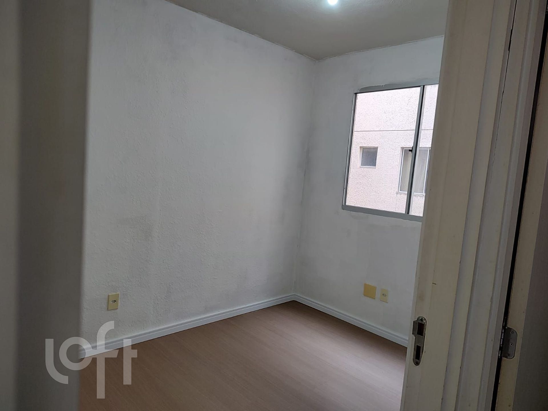 Apartamento à venda com 2 quartos, 39m² - Foto 2