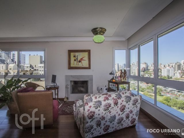 Apartamento com 178m², 3 dormitórios, 3 suítes, 4 vagas, Bela Vista em Porto Alegre