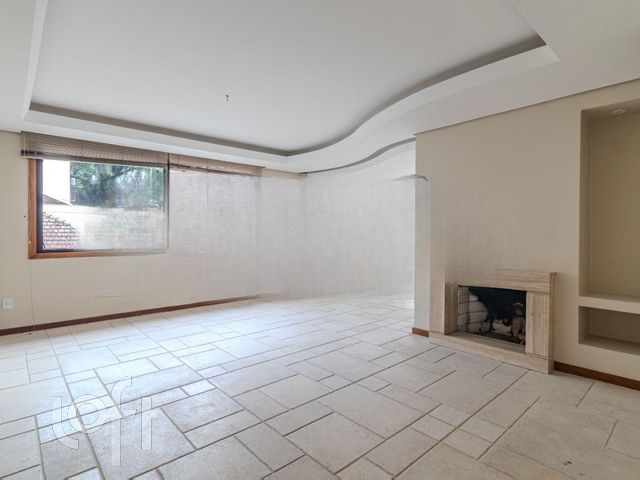 Apartamento com 122m², 3 dormitórios, 2 vagas, Petrópolis em Porto Alegre