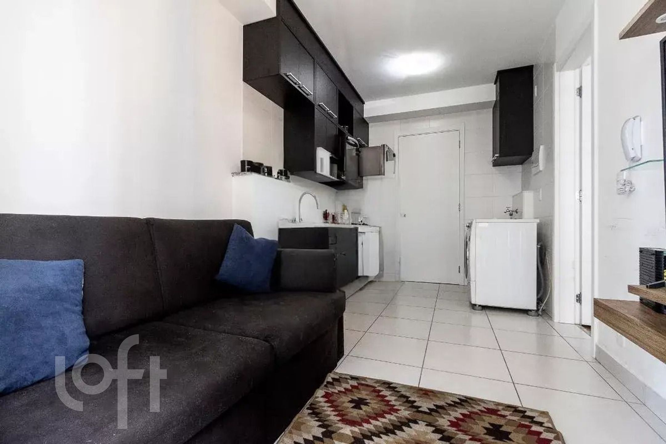 Apartamento à venda com 1 quarto, 28m² - Foto 2