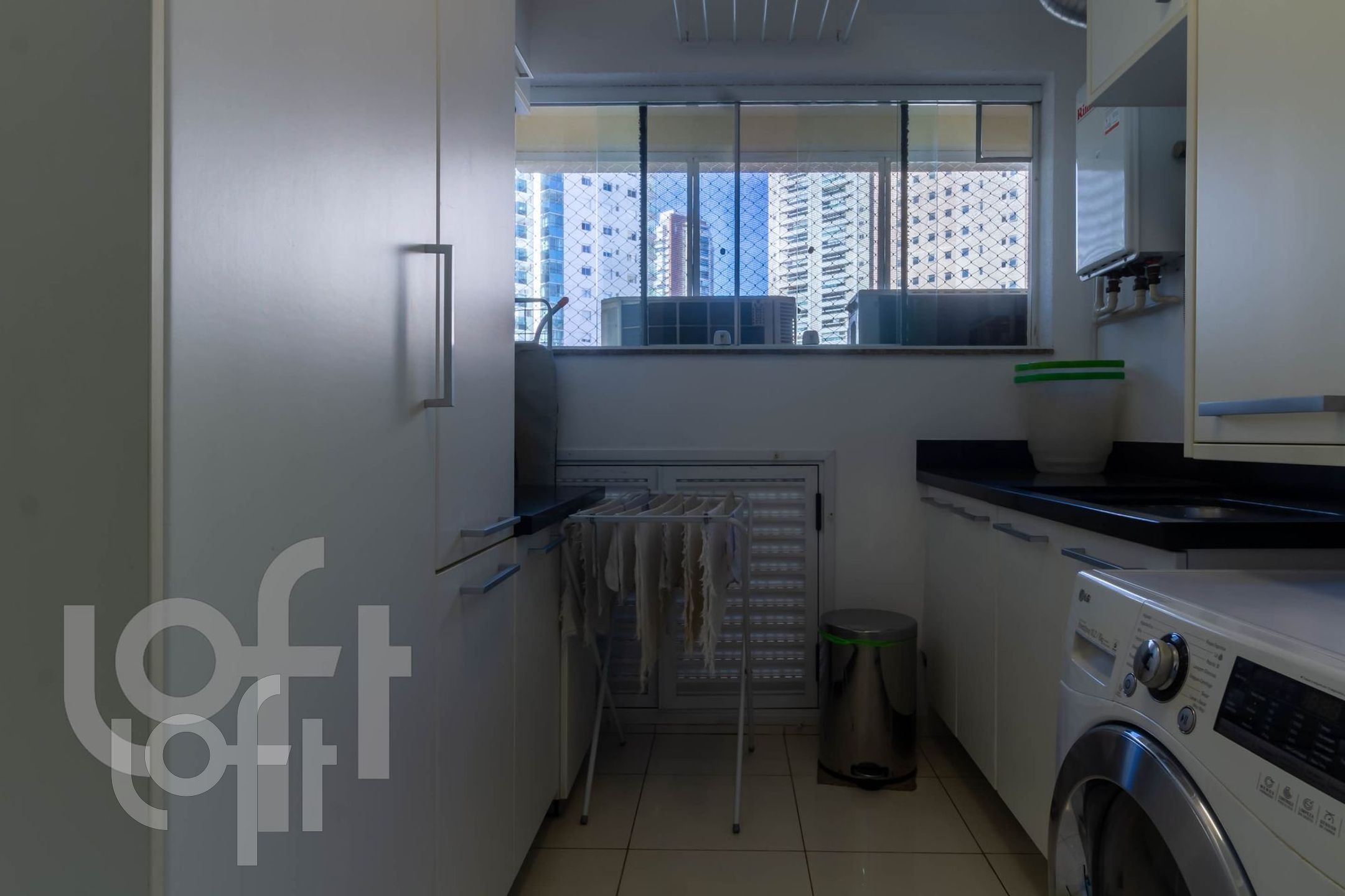 Apartamento à venda com 4 quartos, 205m² - Foto 23