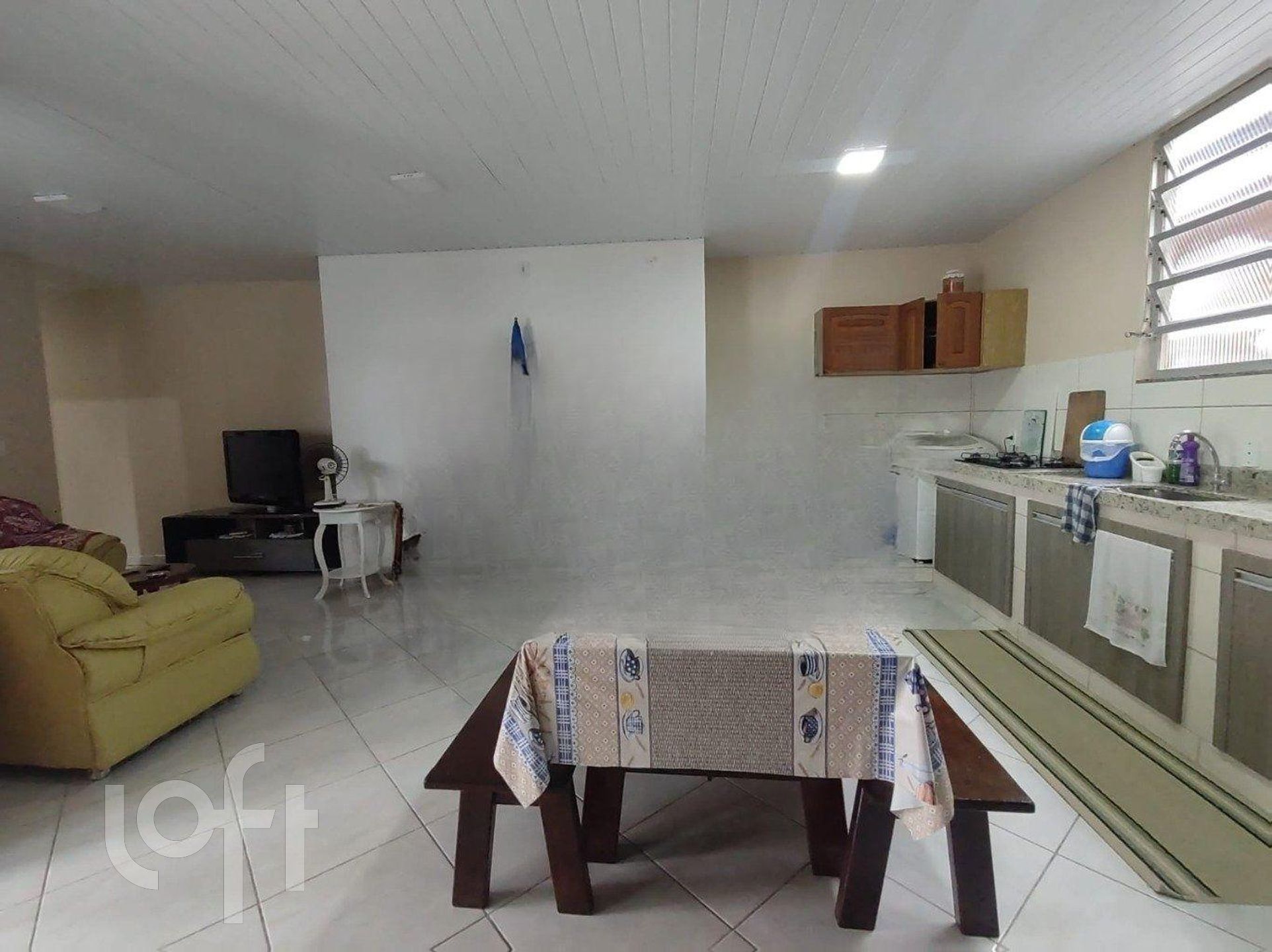 Casa à venda em Pinheira com 98 m², 4 quartos, 1 suíte, 2 vagas