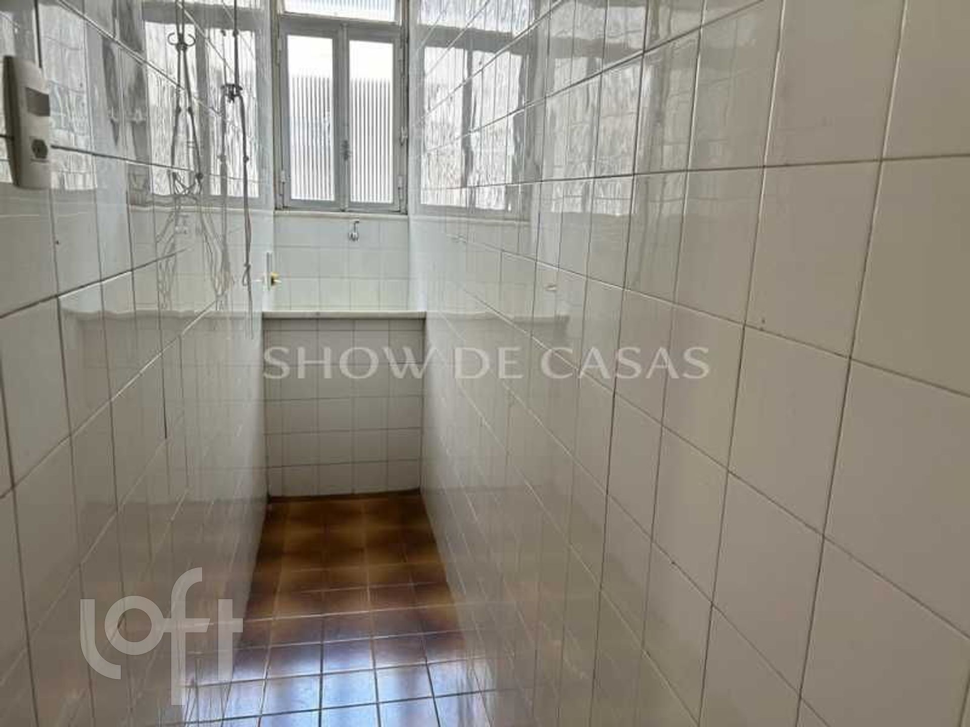 Apartamento à venda com 2 quartos, 75m² - Foto 17