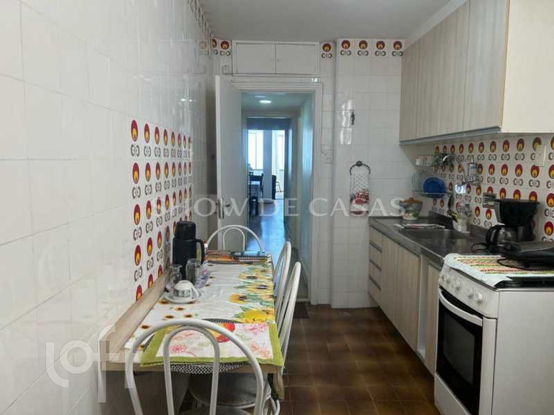 Apartamento à venda com 2 quartos, 75m² - Foto 13