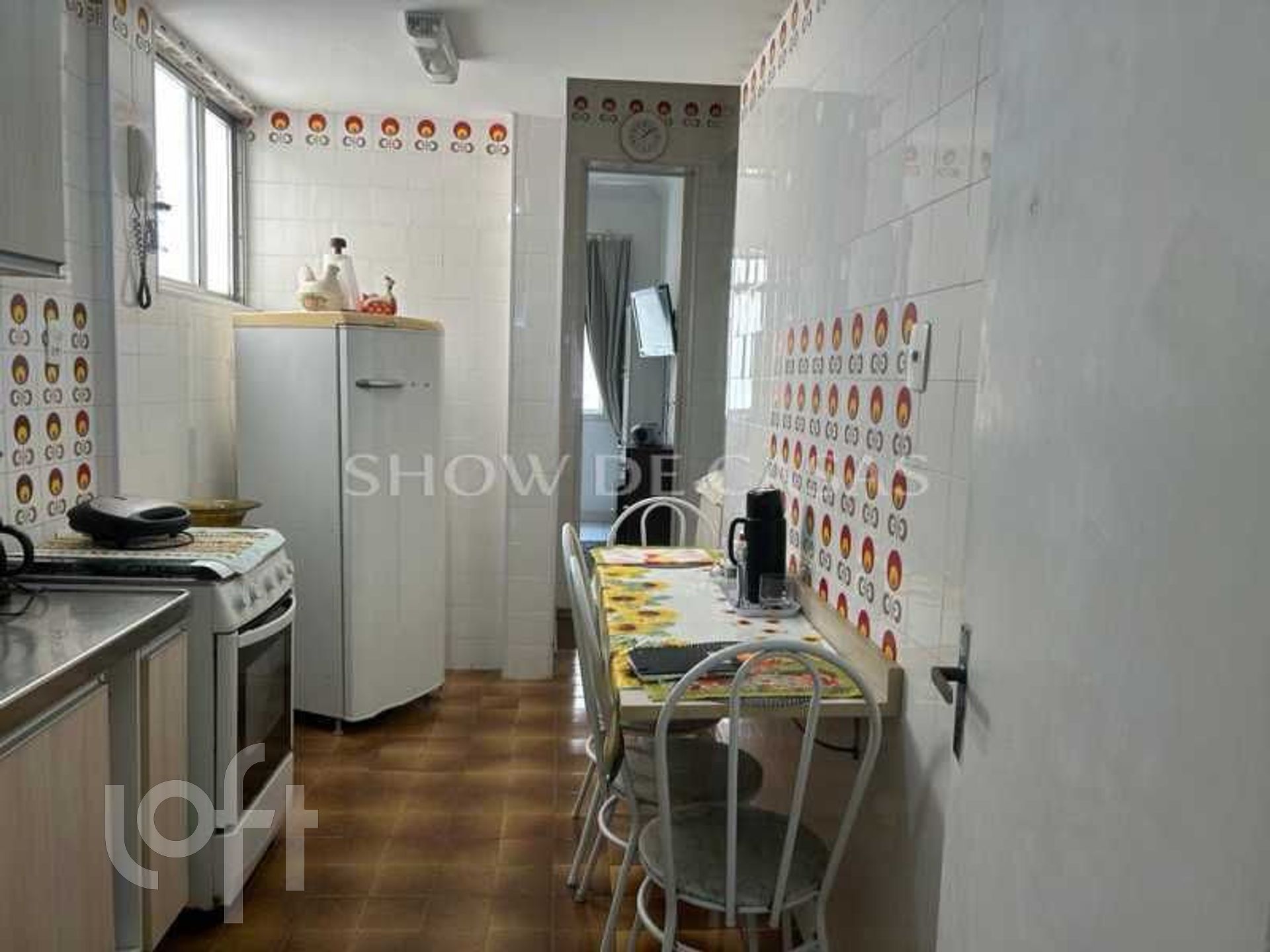 Apartamento à venda com 2 quartos, 75m² - Foto 14