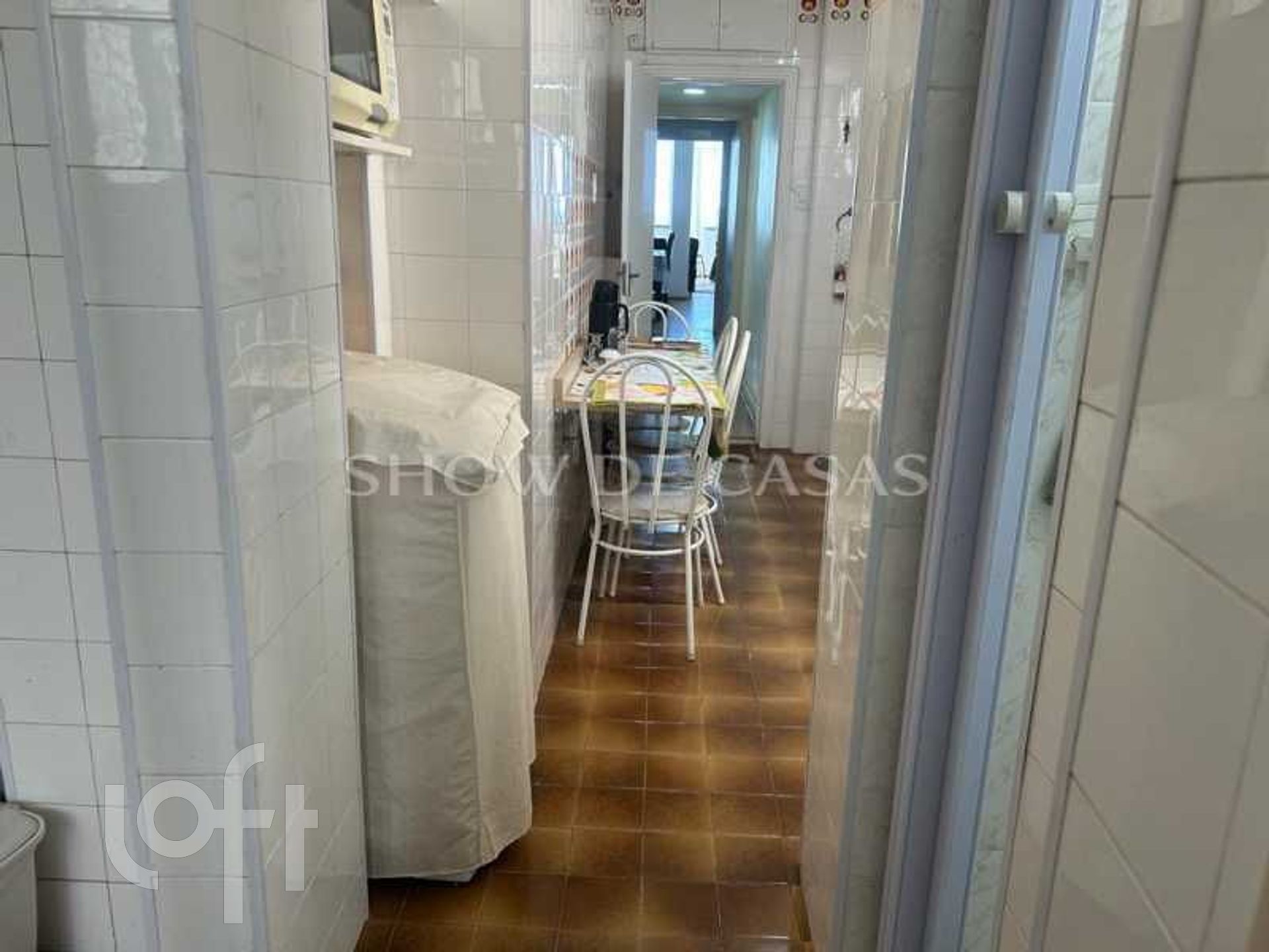 Apartamento à venda com 2 quartos, 75m² - Foto 15