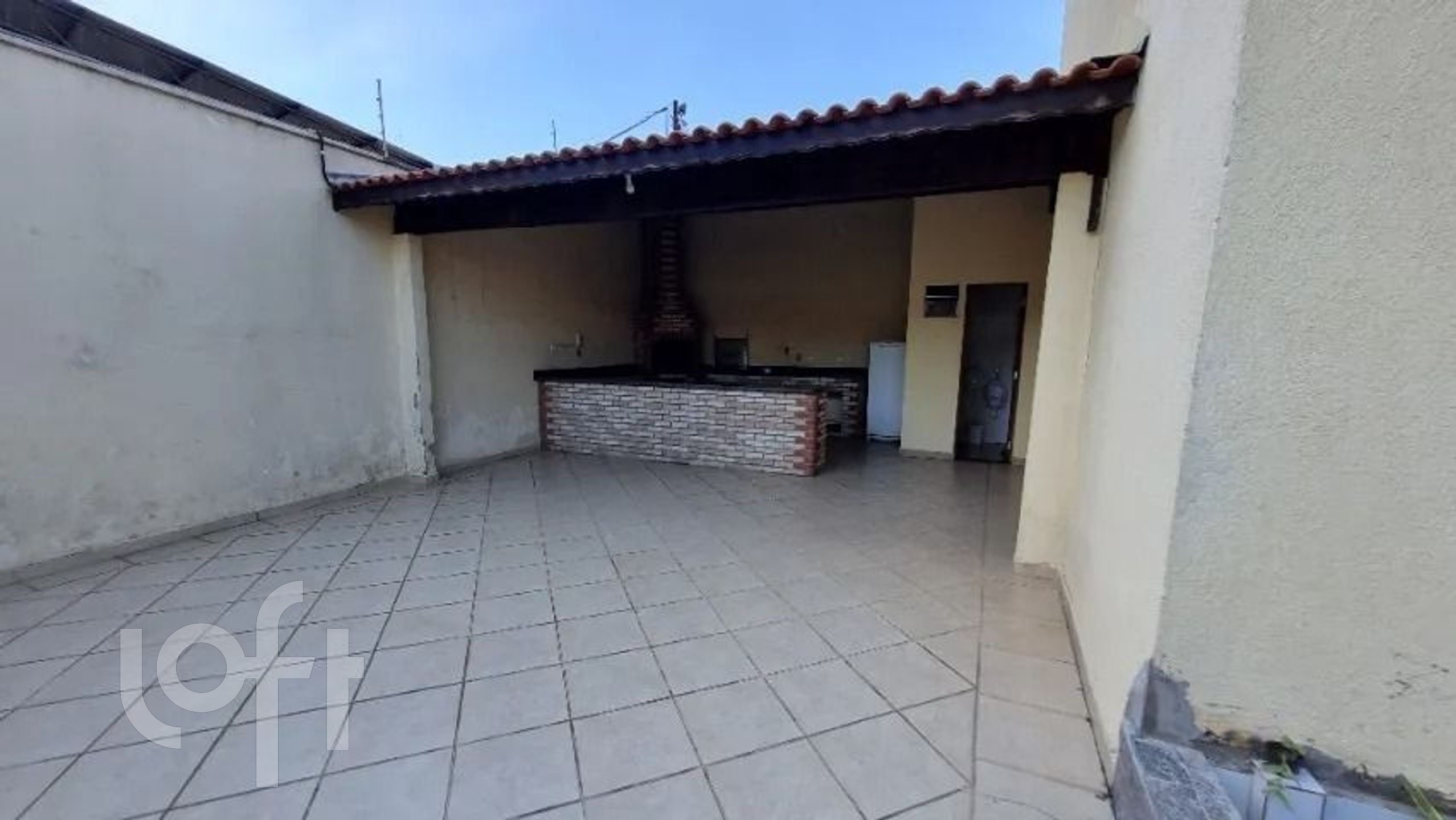 Casa à venda com 2 quartos, 70m² - Foto 14