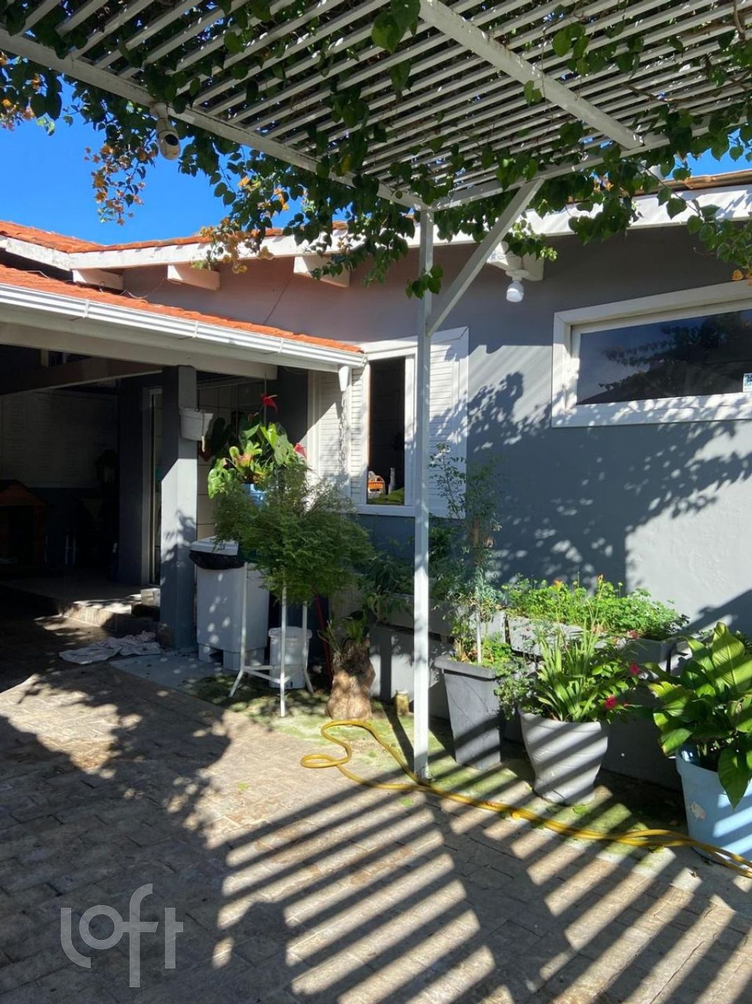 Casa Residencial com 75m², 2 quartos, 1 suíte, 2 garagens, no bairro Ingleses em Florianópolis