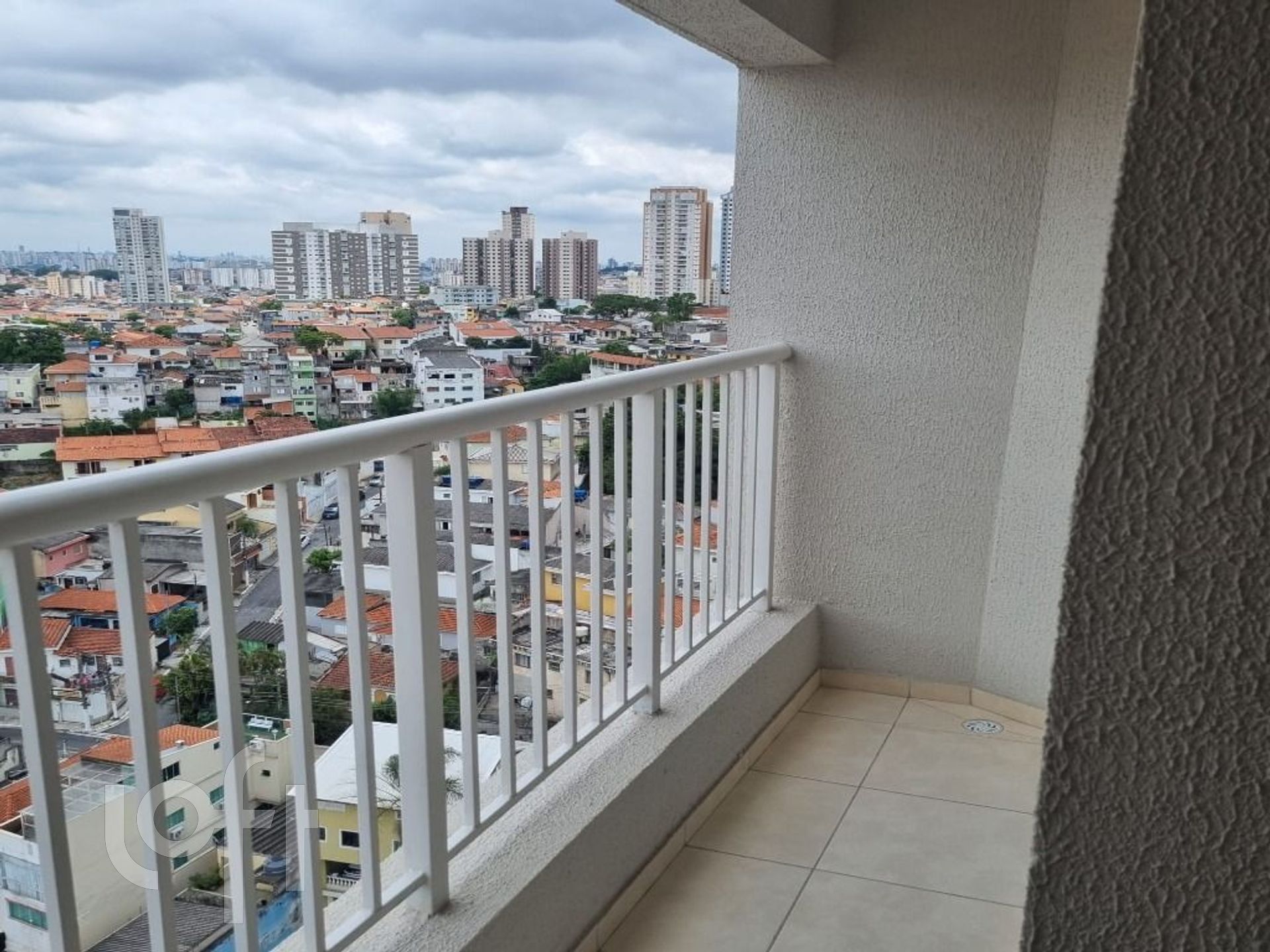 Apartamento à venda com 2 quartos, 41m² - Foto 2