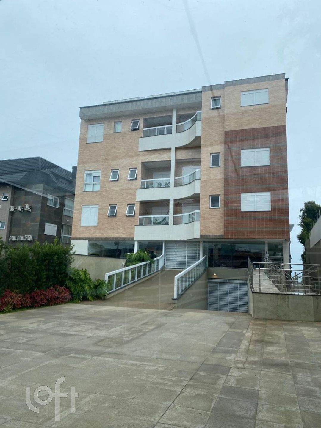 Apartamentos com 379m², 5 quartos, 4 suítes, no bairro Cachoeira do bom Jesus em Florianópolis