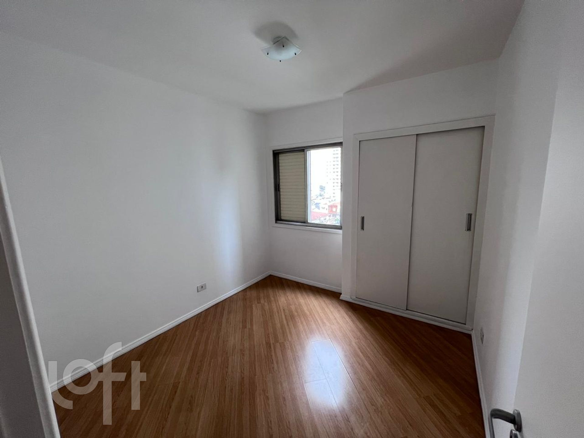 Apartamento à venda com 1 quarto, 70m² - Foto 6