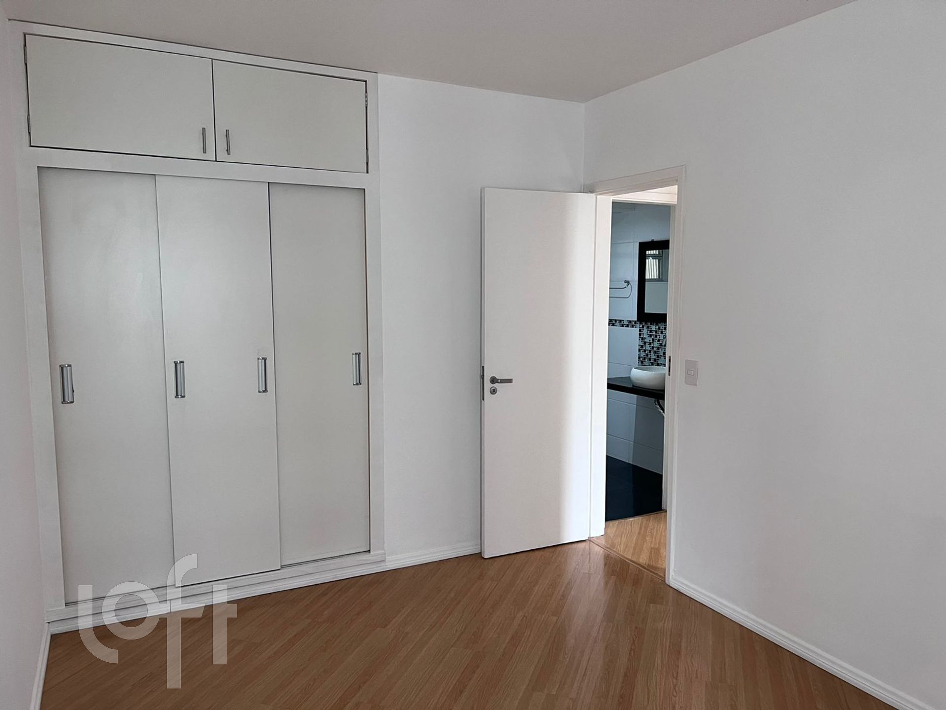 Apartamento à venda com 1 quarto, 70m² - Foto 7