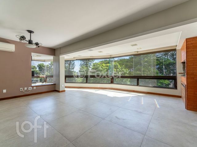 Apartamento com 123m², 3 dormitórios, 1 suíte, 1 vaga, Petrópolis em Porto Alegre
