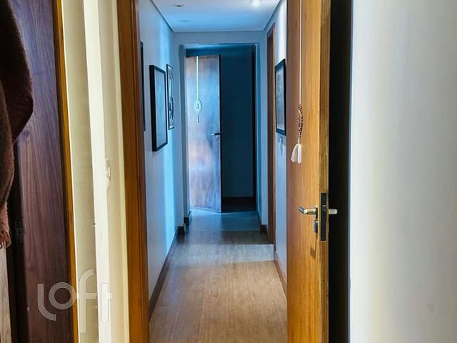 Apartamento com 123m², 3 dormitórios, 1 suíte, 1 vaga, Petrópolis em Porto Alegre