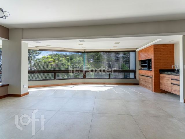 Apartamento com 123m², 3 dormitórios, 1 suíte, 1 vaga, Petrópolis em Porto Alegre
