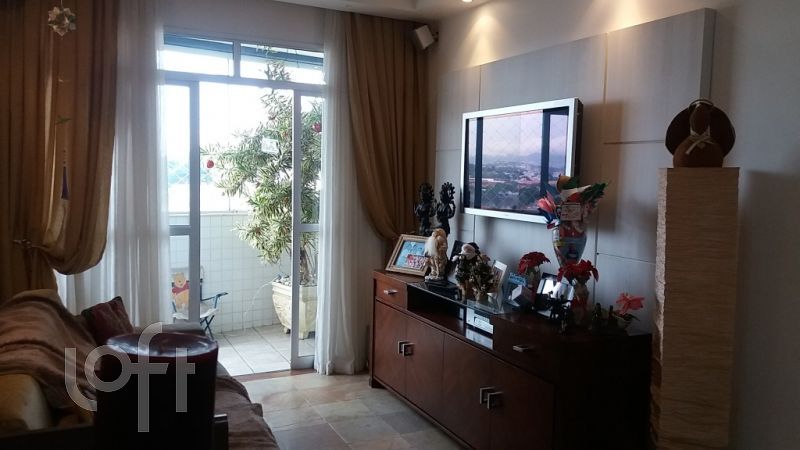 Apartamento à venda com 3 quartos, 124m² - Foto 3