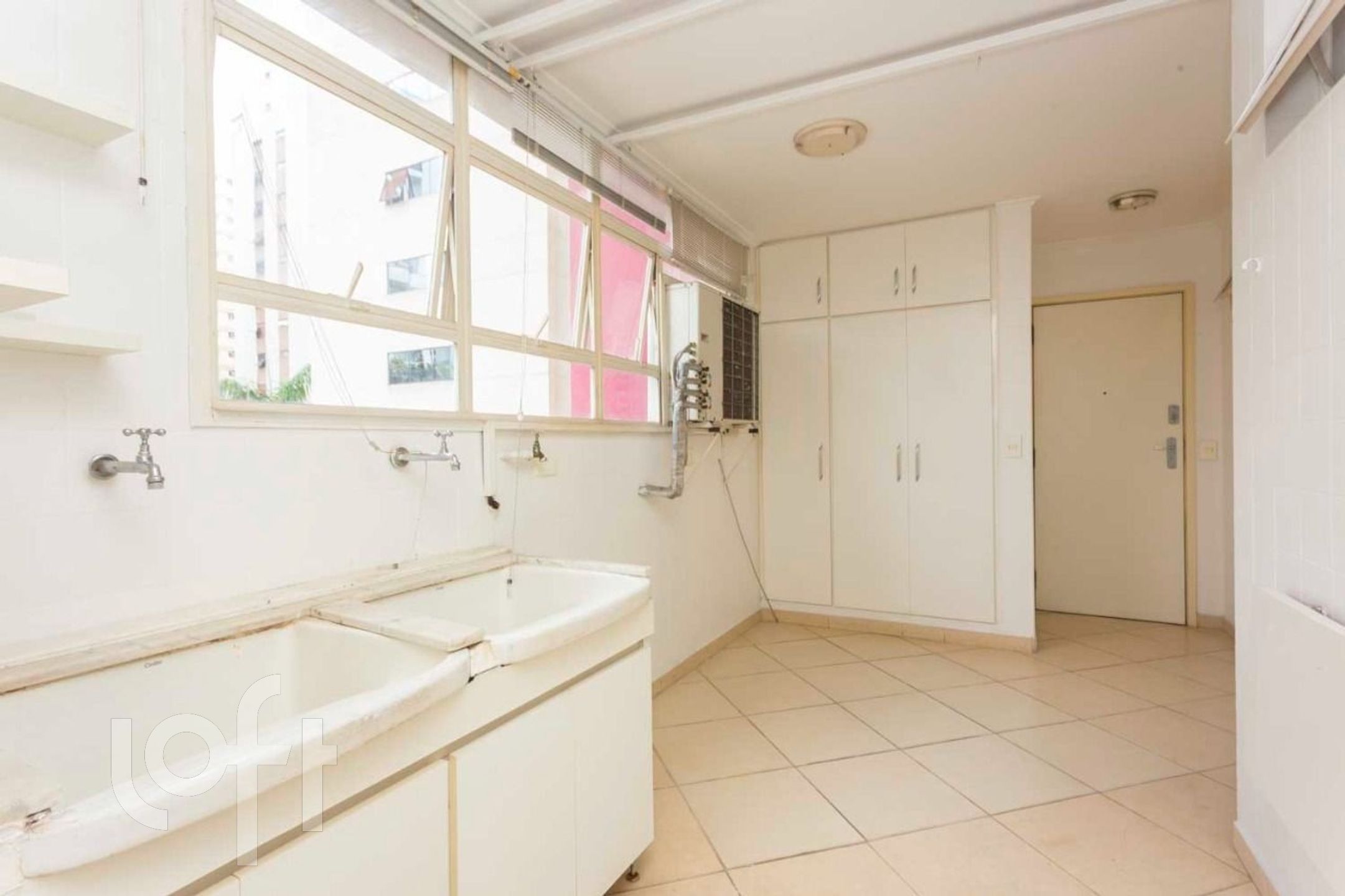 Apartamento à venda com 3 quartos, 200m² - Foto 24